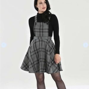 He’ll hunny brand new size xs over all plaid dress pinafore